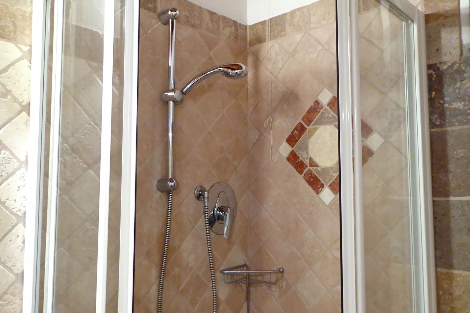 Nocciolo Uno-Bathroom