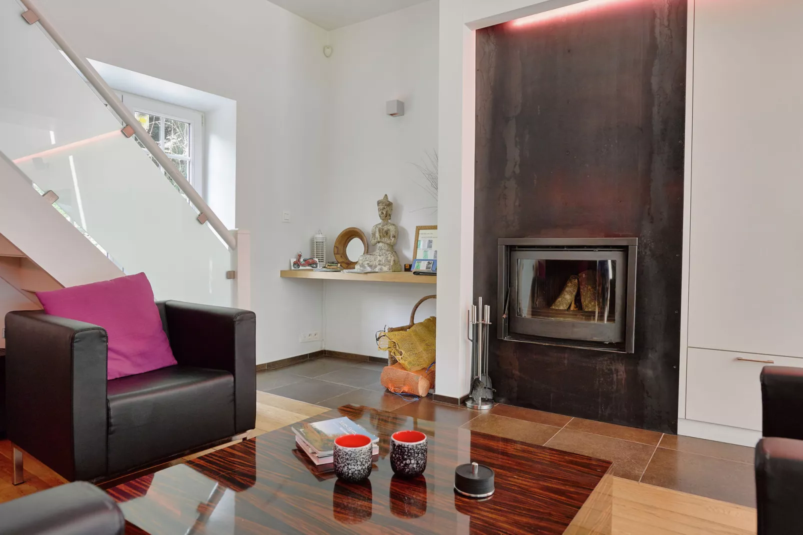 Villa White-Living room