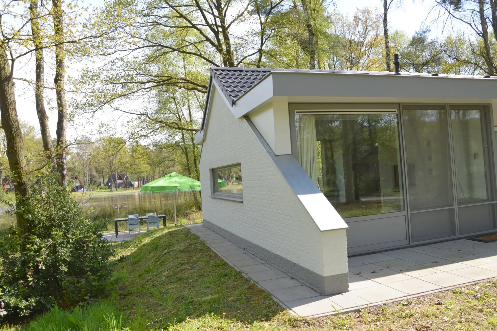 Bungalow 4-Exterior summer