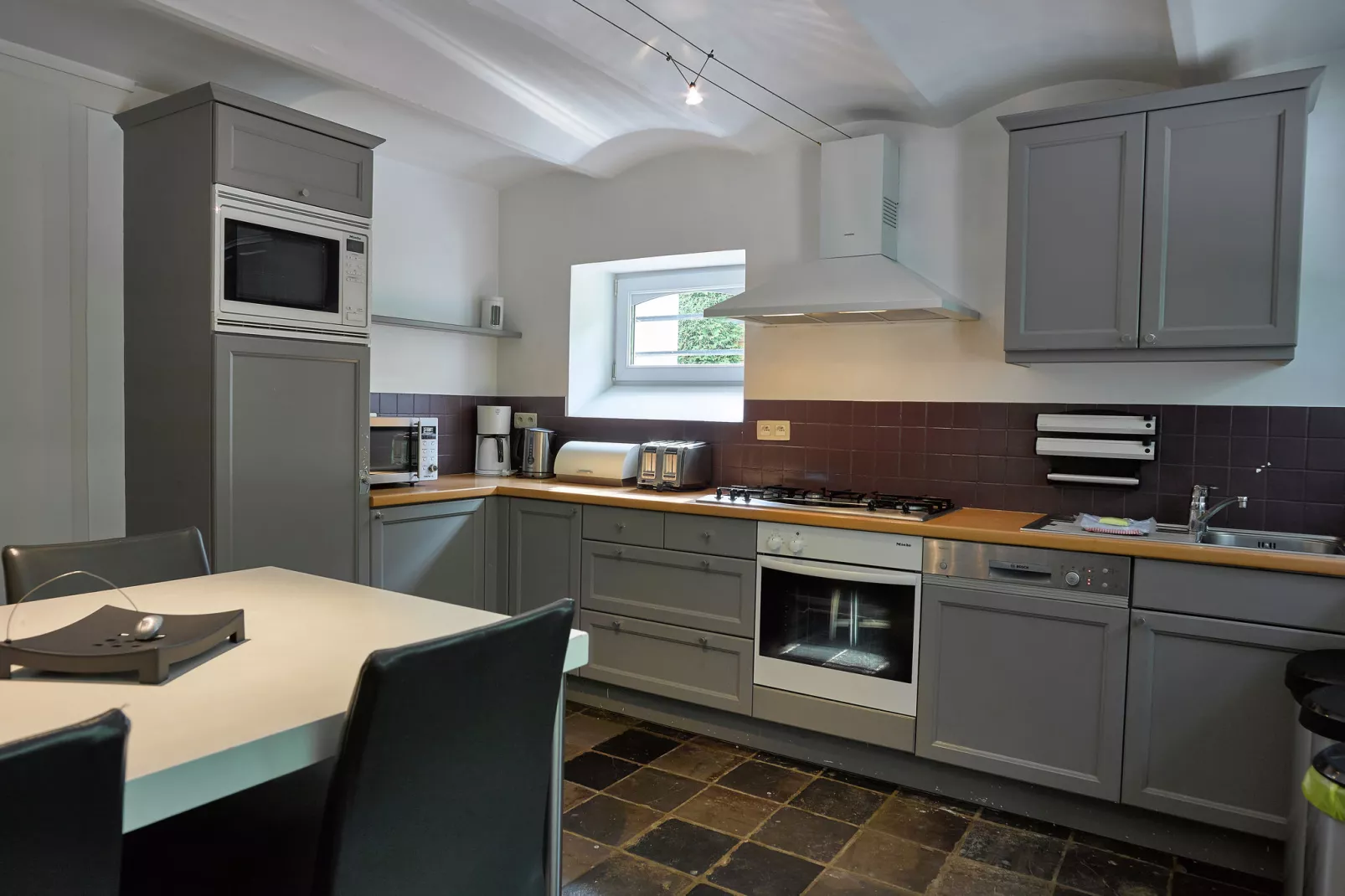 Villa White-Kitchen