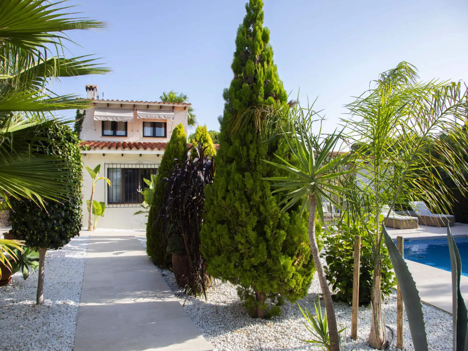 Verano-Outside