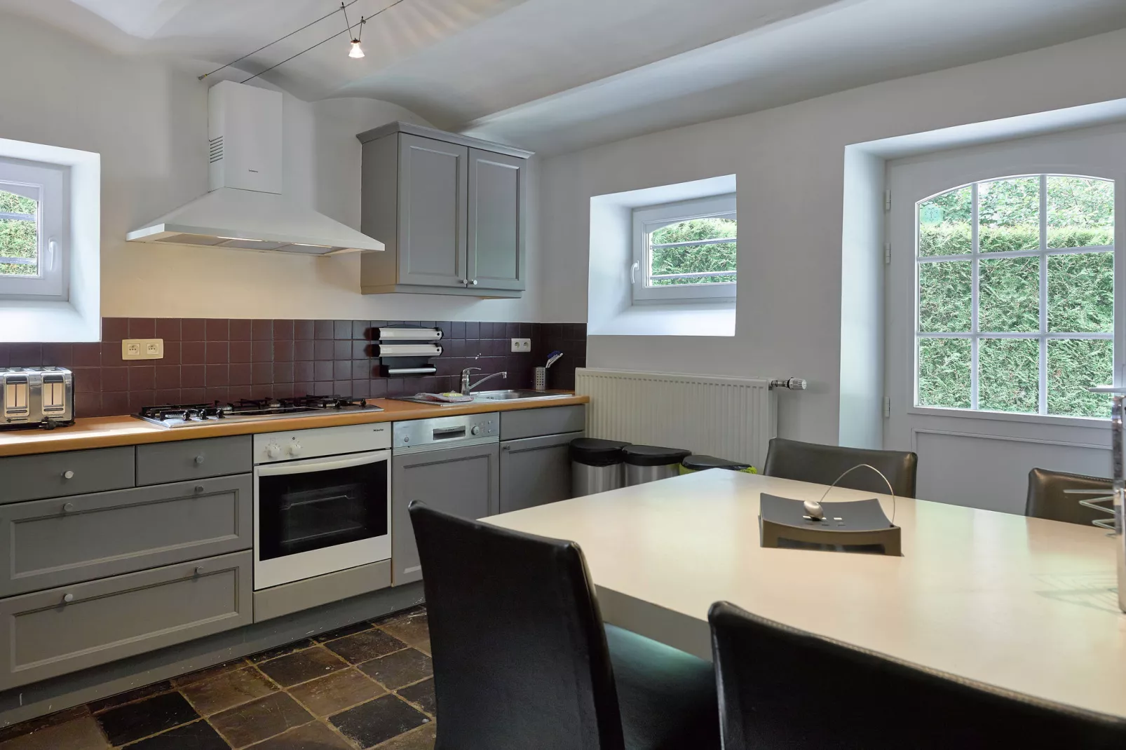 Villa White-Kitchen