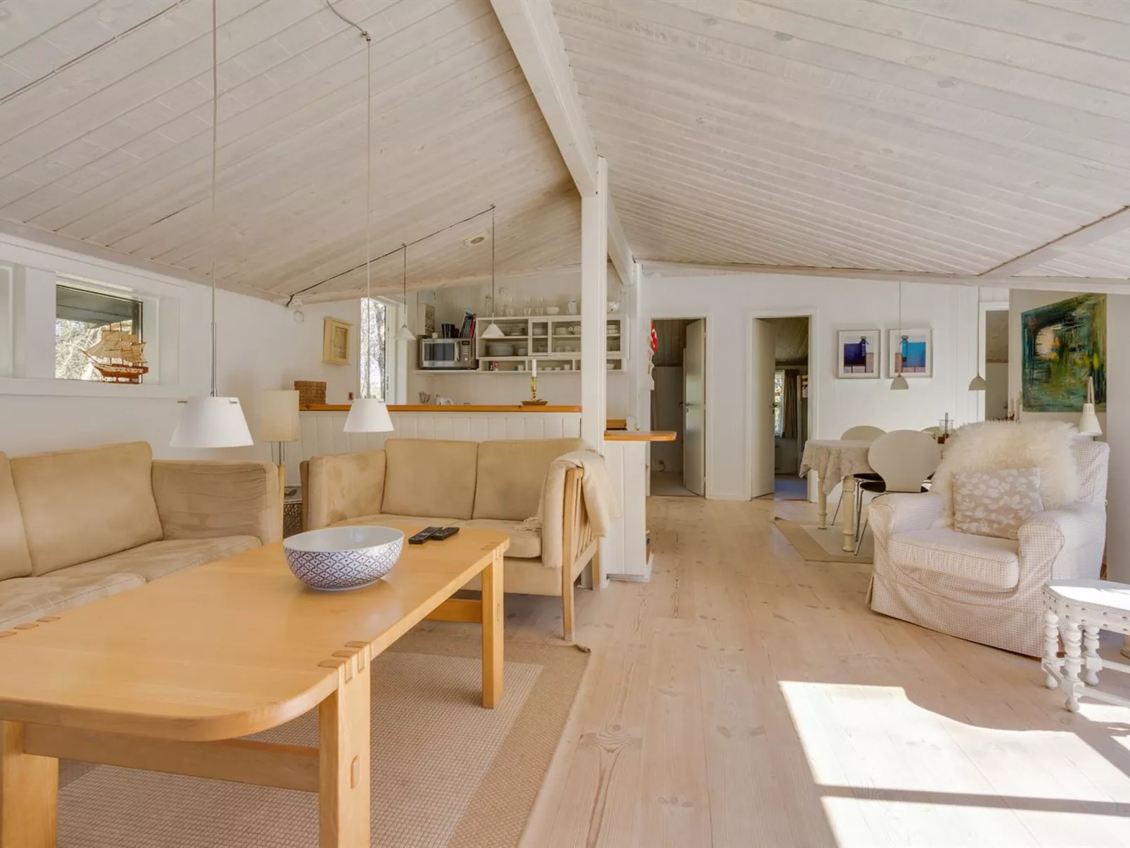 "Amabel" - 200m from the sea-Inside