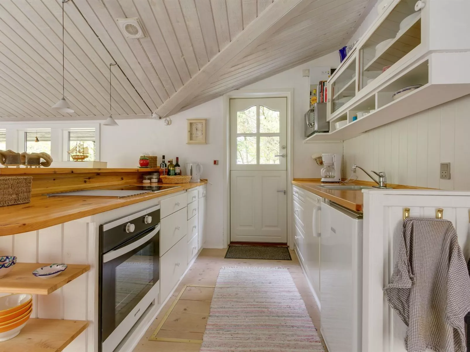 "Amabel" - 200m from the sea-Inside