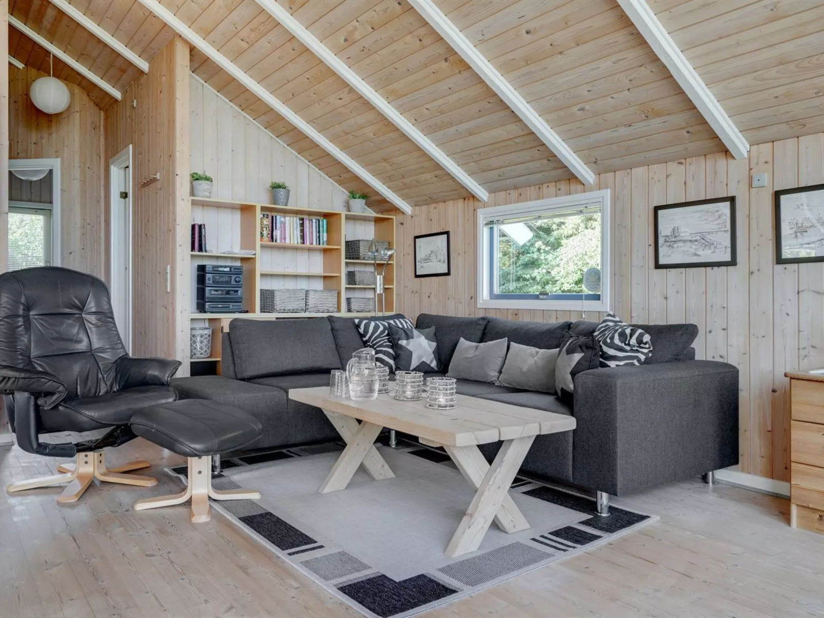 "Jarmericus" - 300m from the sea-Drinnen