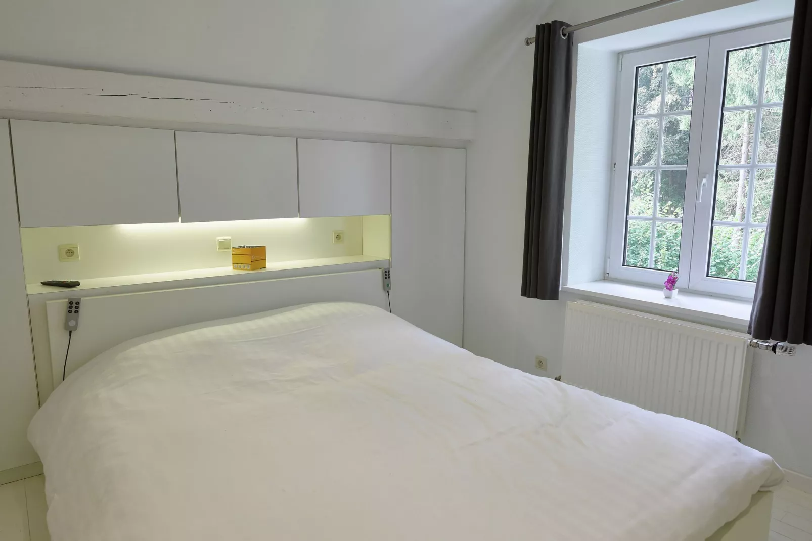 Villa White-Bedroom