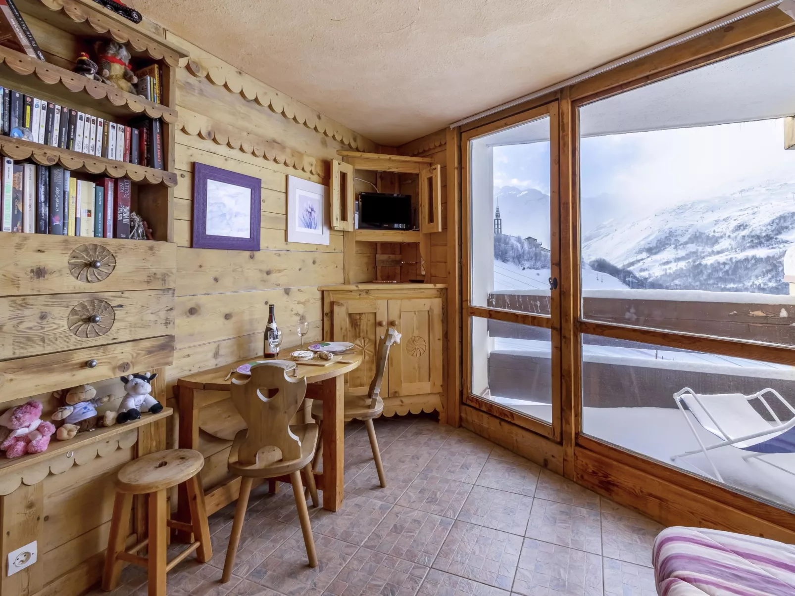 808 Grande Masse-Inside