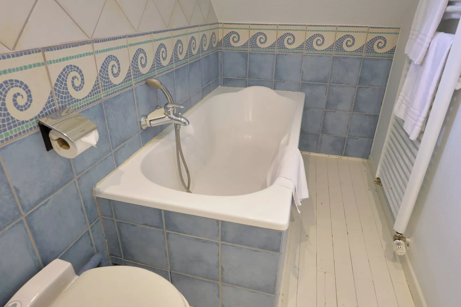 Villa White-Bathroom
