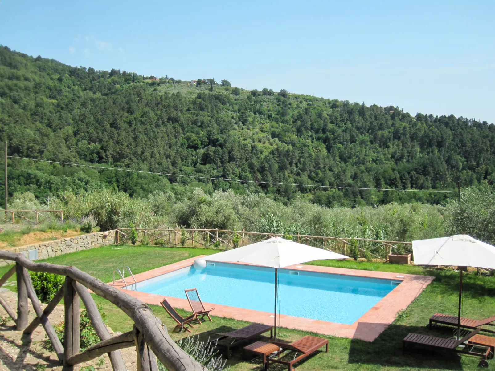 Borgo La Cella-Outside