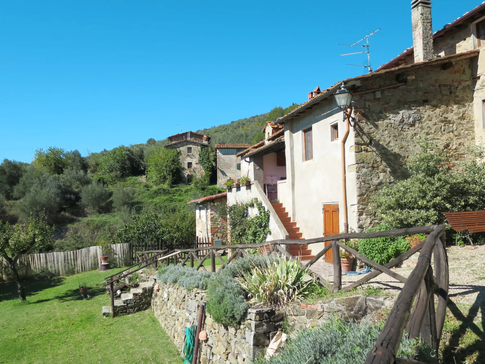 Borgo La Cella-Dehors