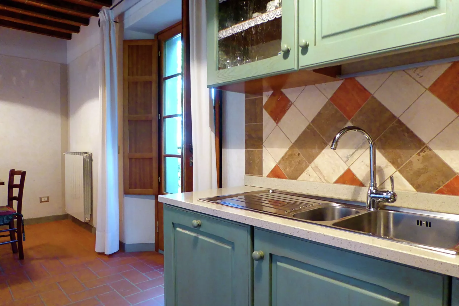 Leccio Due-Kitchen
