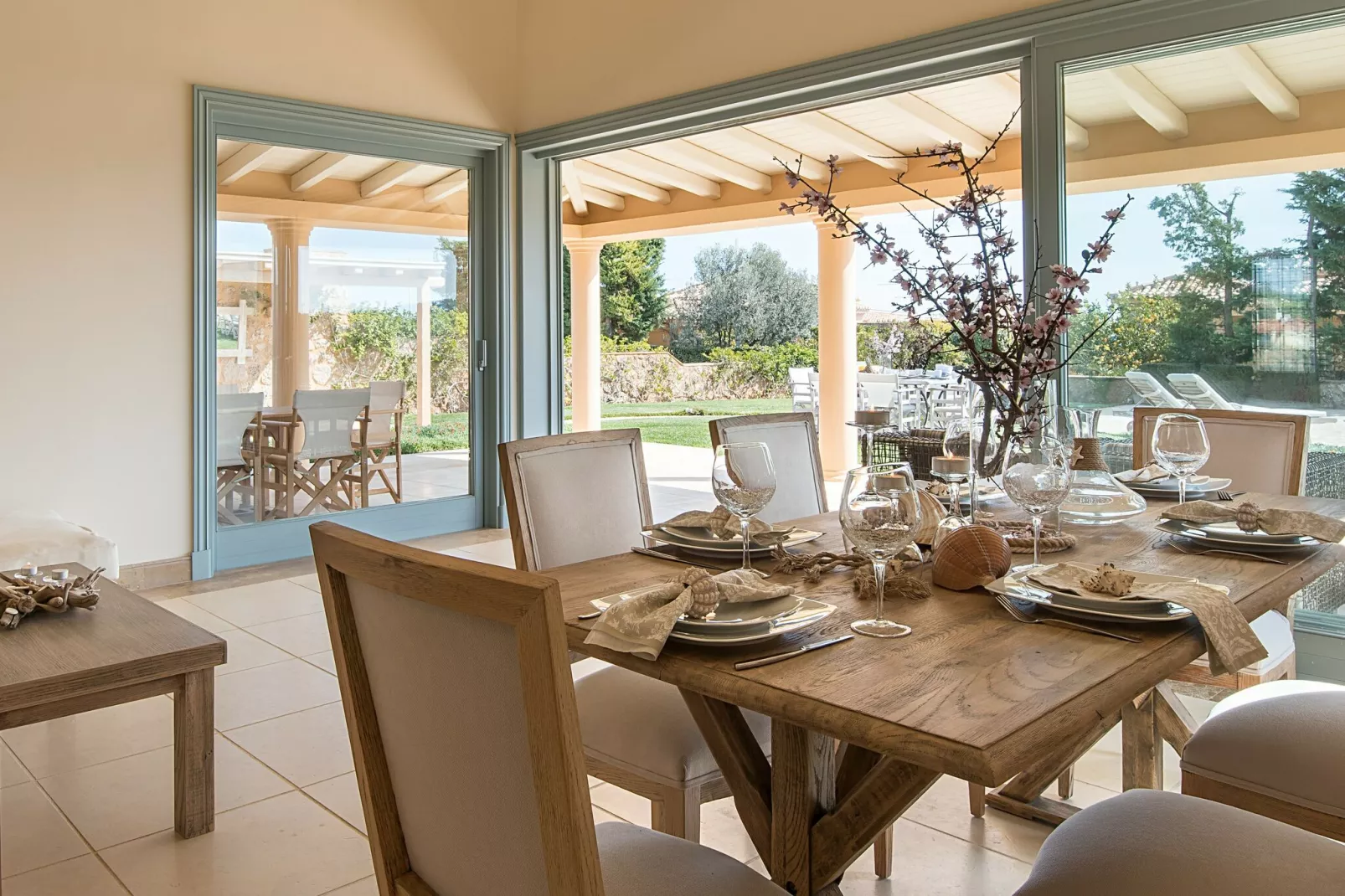 Villa Gold-Salle à manger