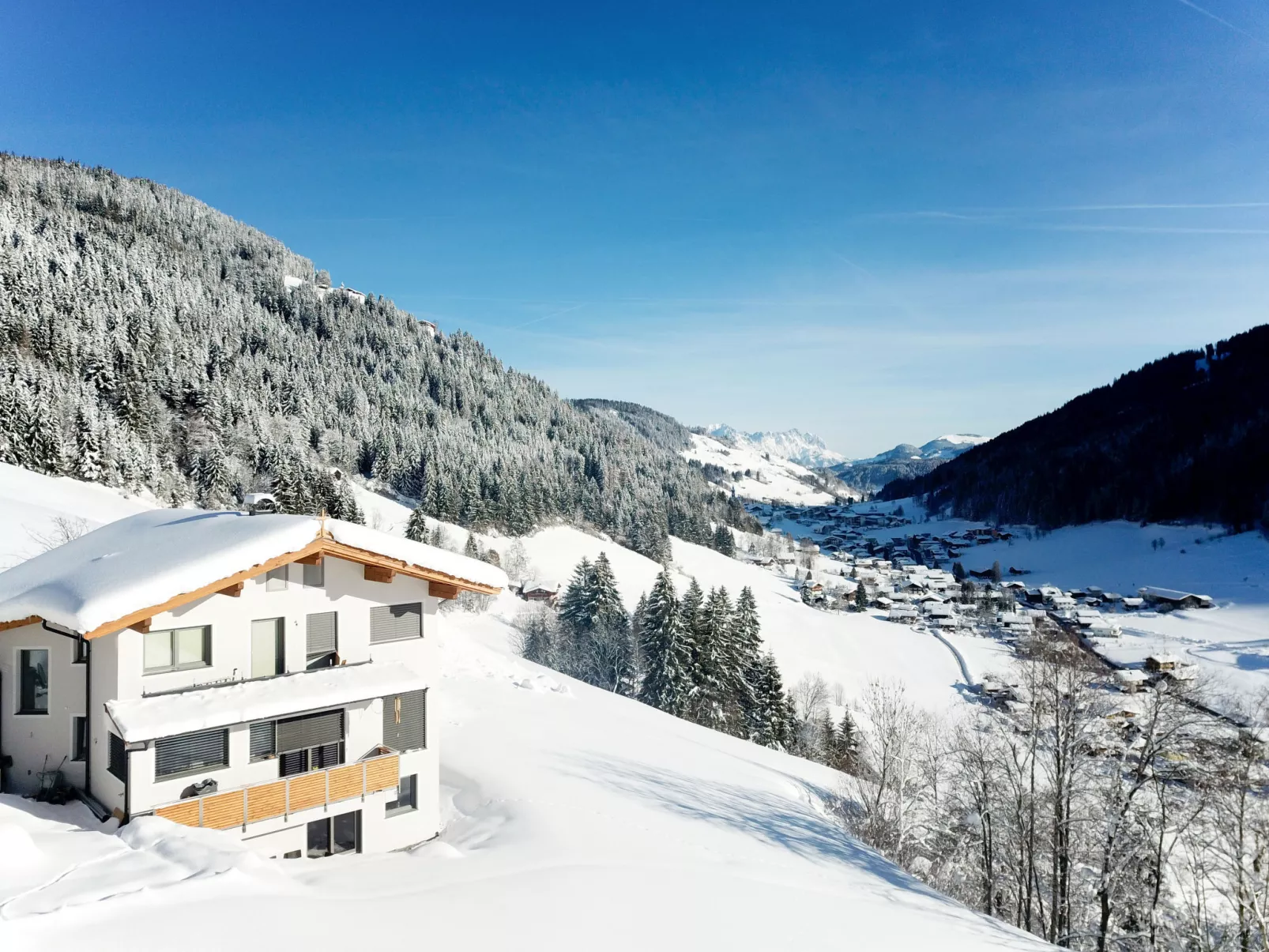 Bergblick-Outside