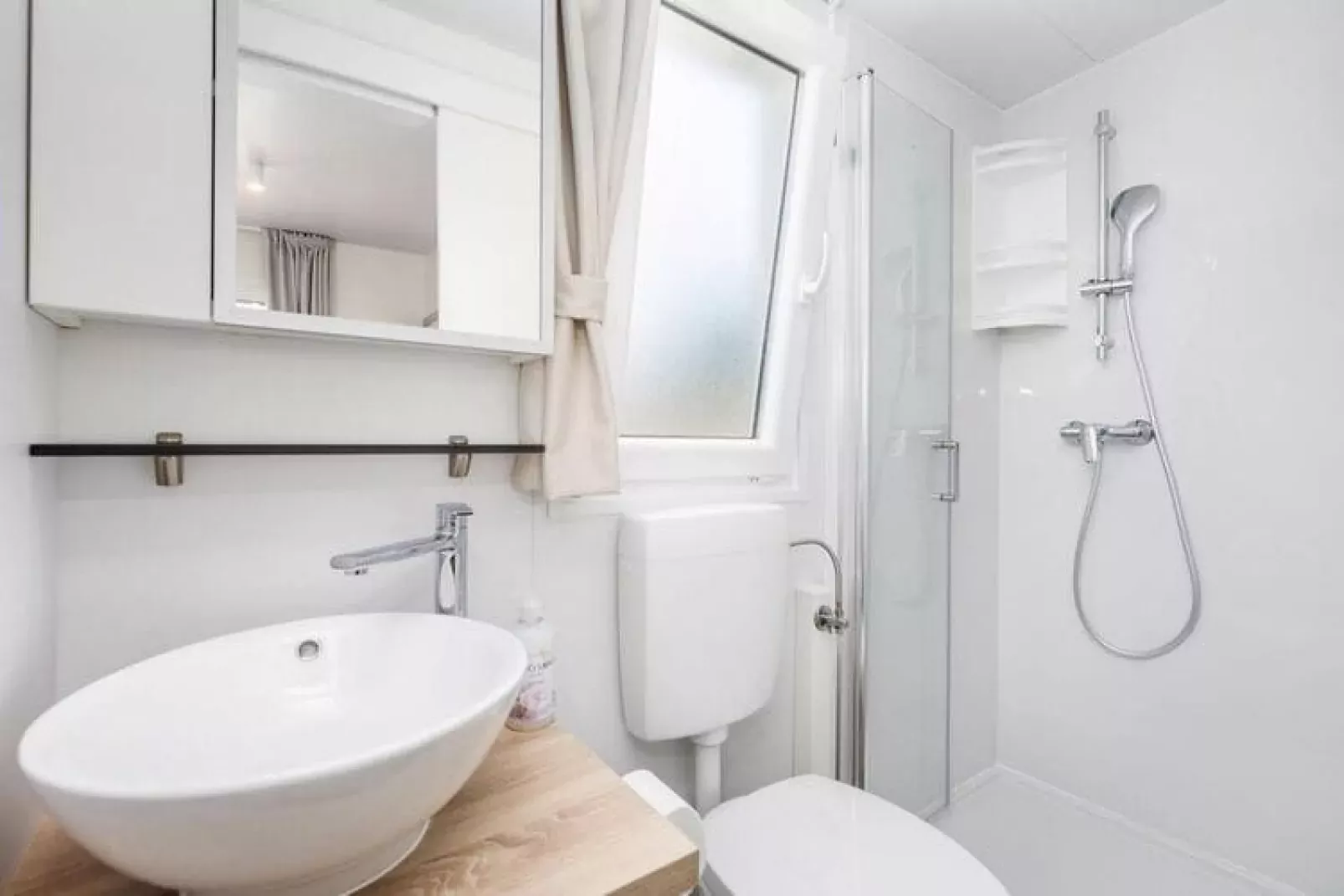 Mobile Homes Omisalj-Mobilhome DELUX Pool-Bathroom