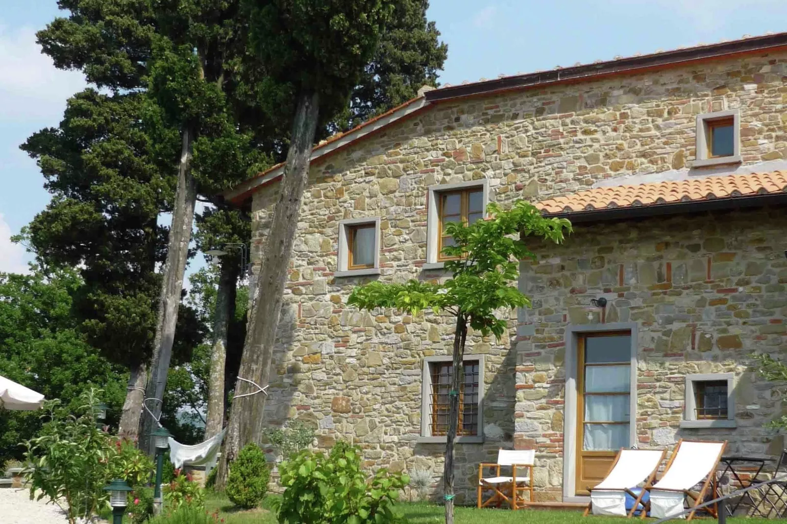 Leccio Due-Gardens summer