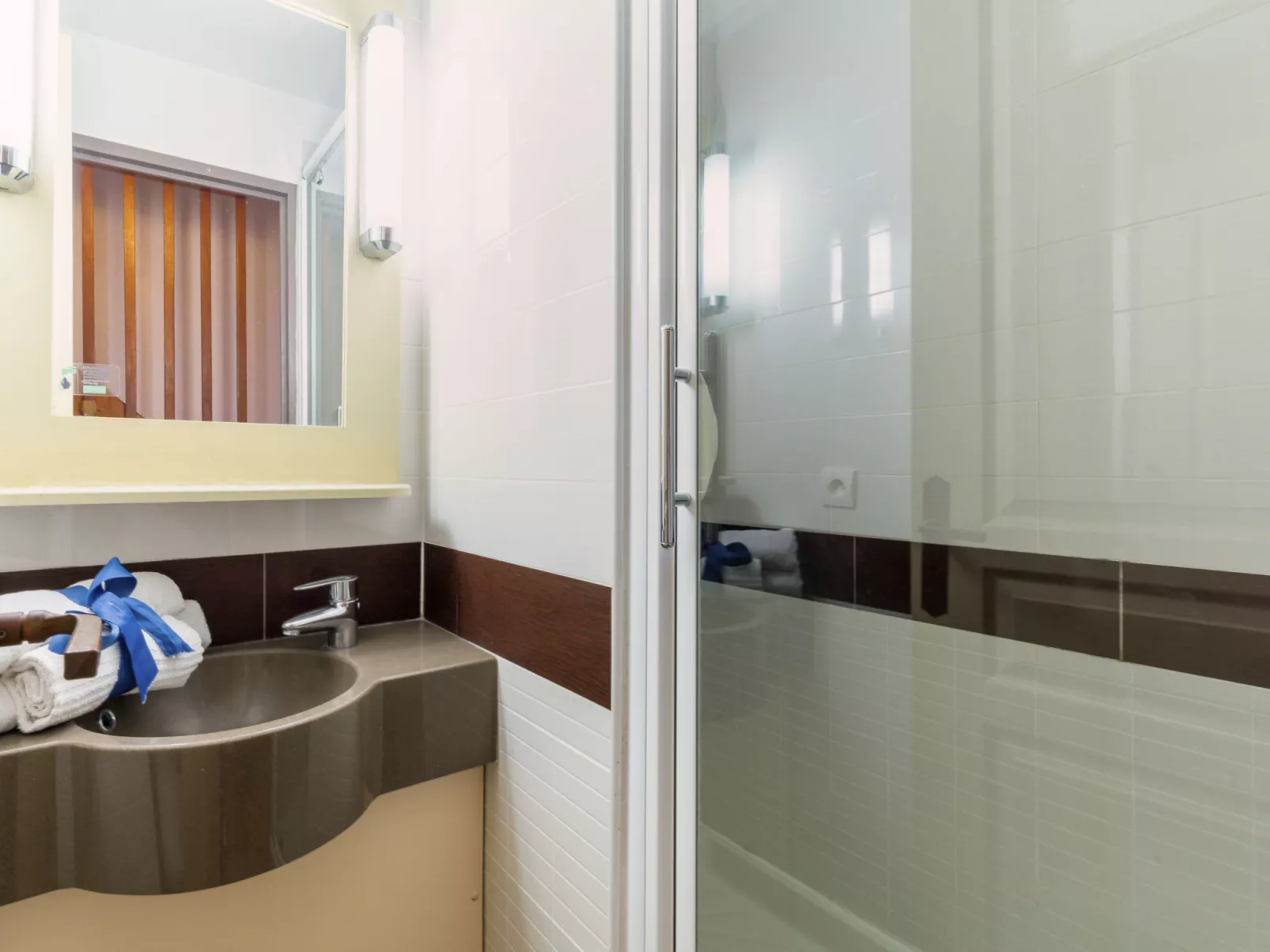 L'Esquinade (P3 213)-Drinnen