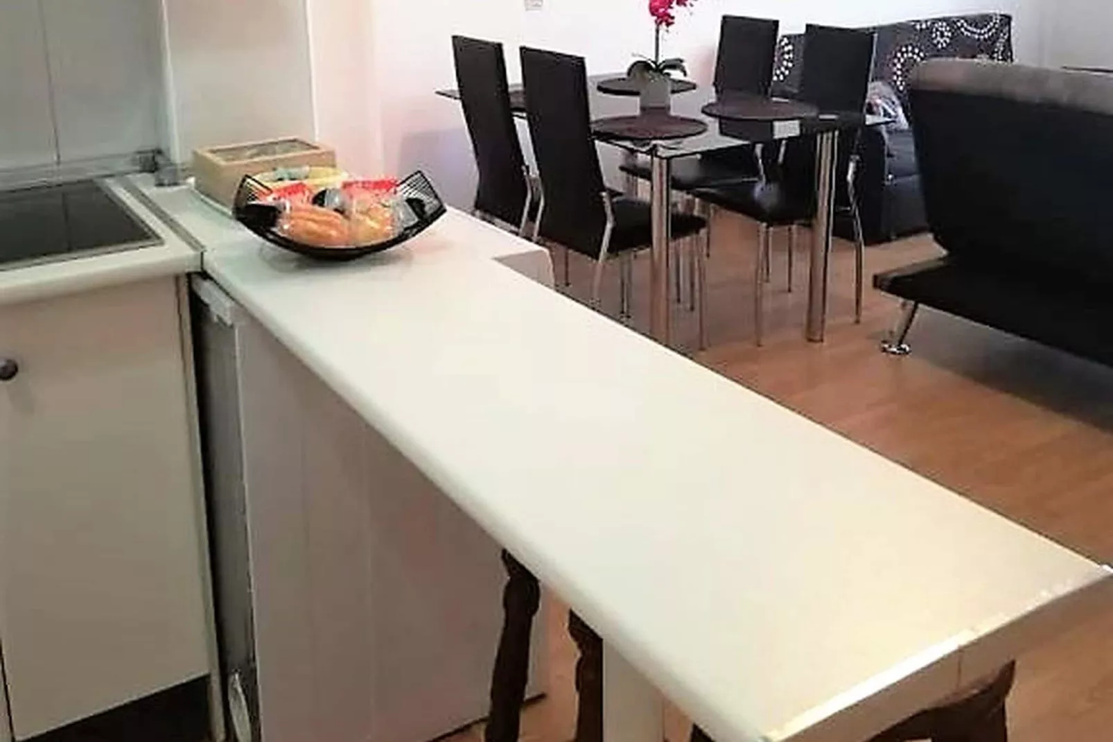 Natura World B1 con terraza privada-Dining room