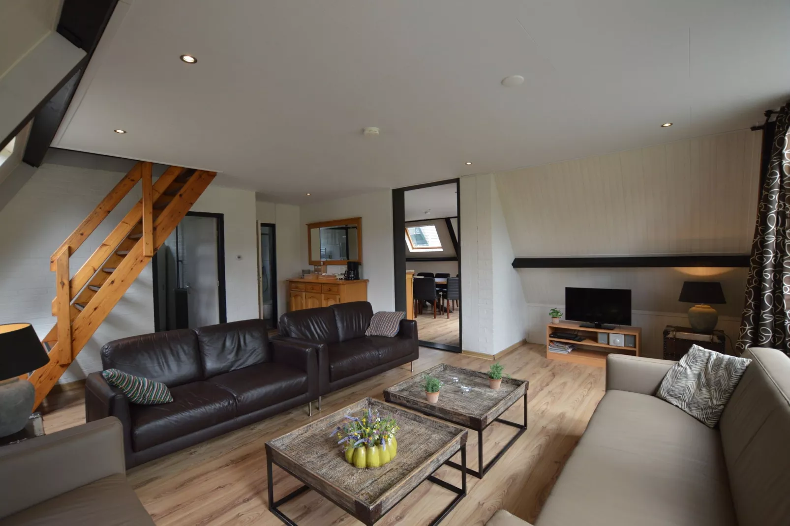 Bungalows 48 en 49-Living room