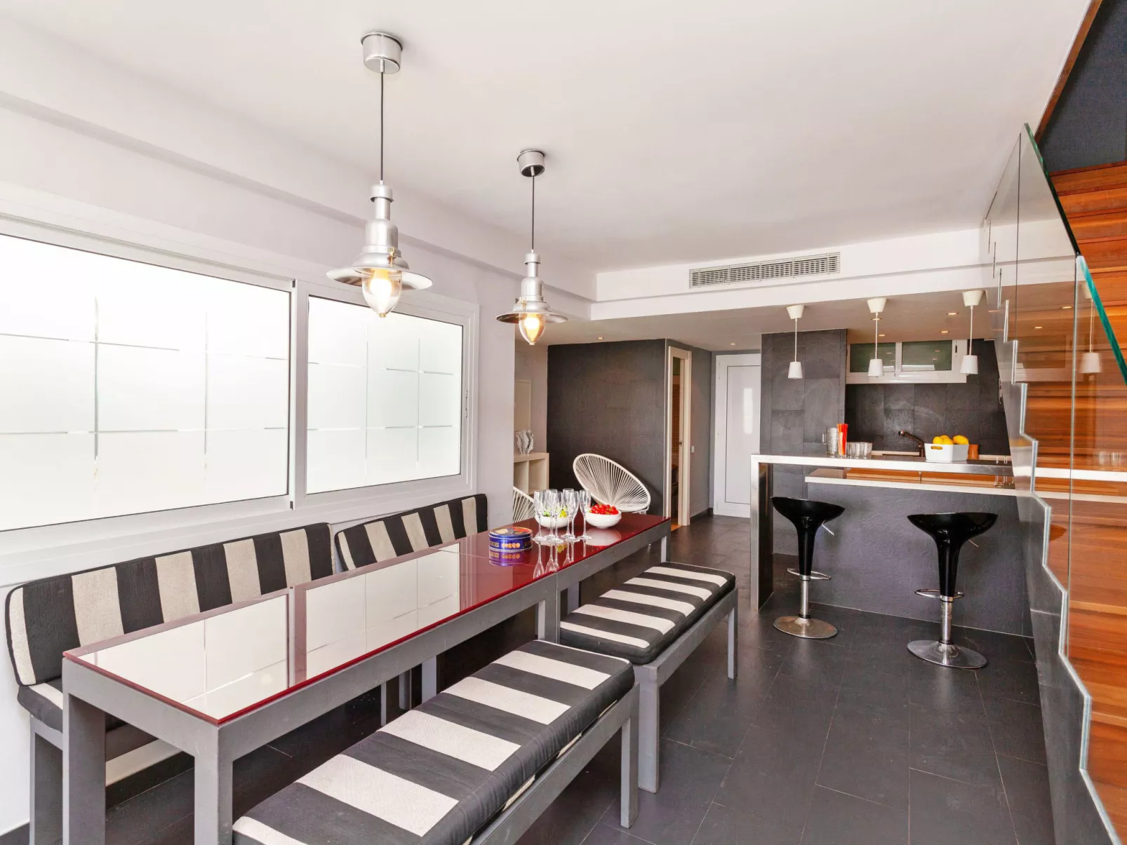 Punta Aromir-Inside