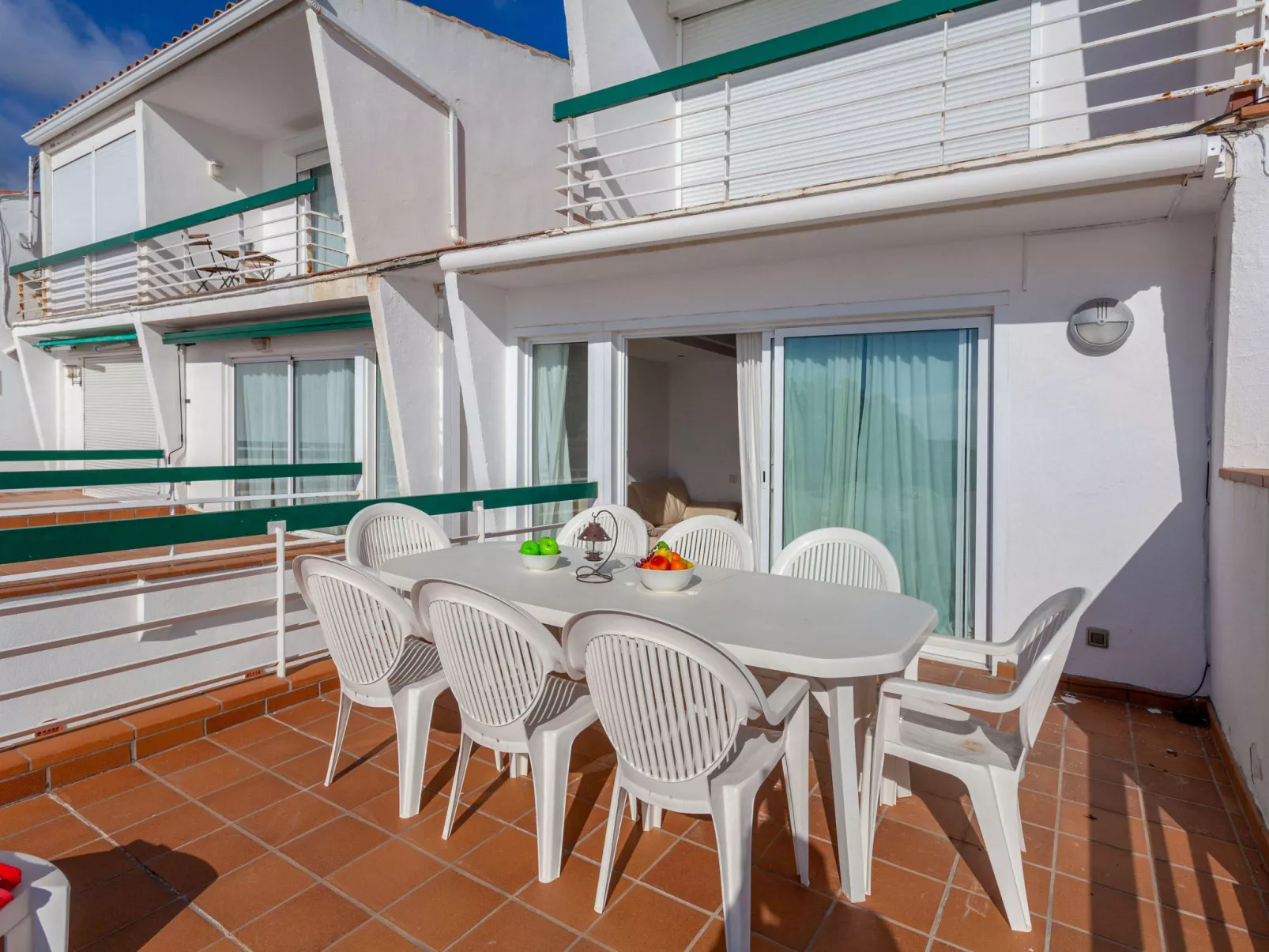 Punta Aromir-Inside