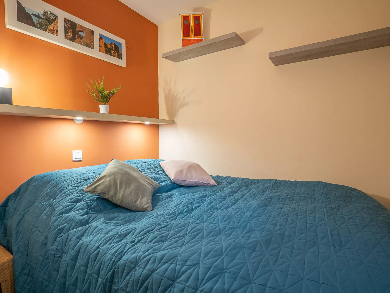 L'Esquinade (G1 103)-Drinnen