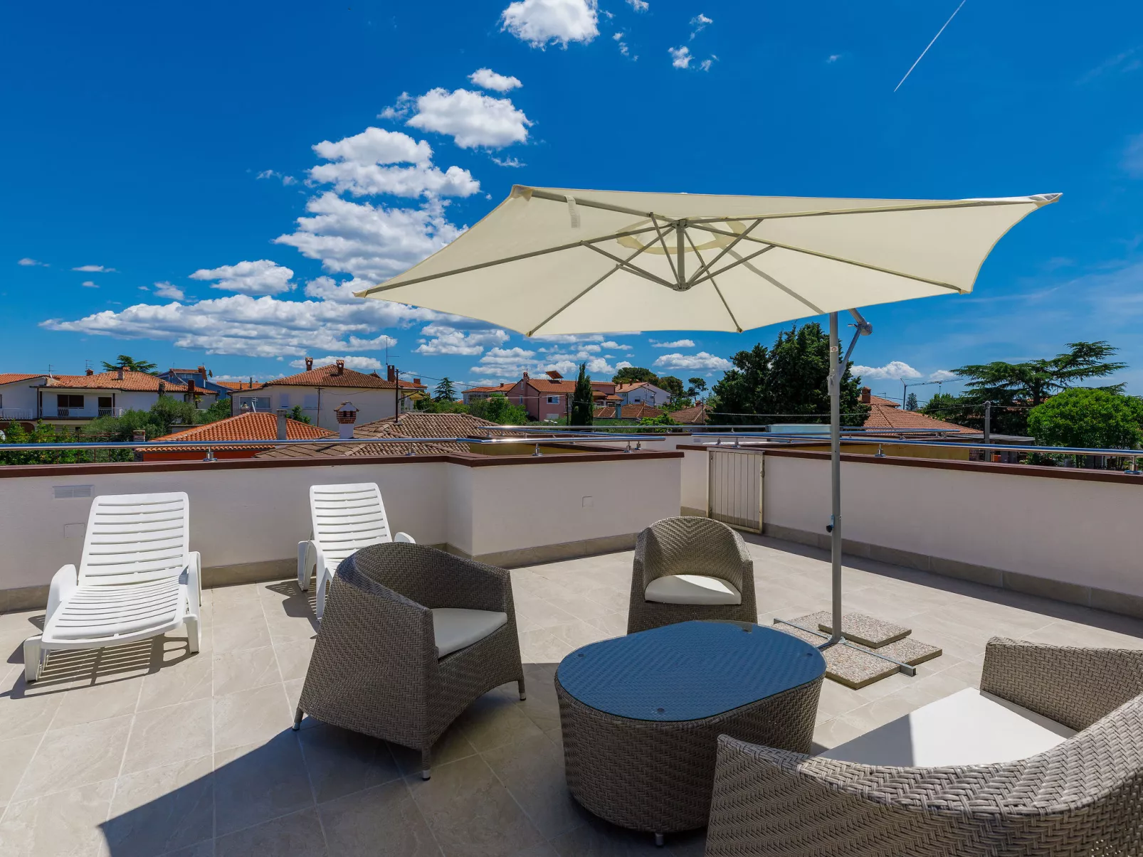 Villa Alpa-Outside