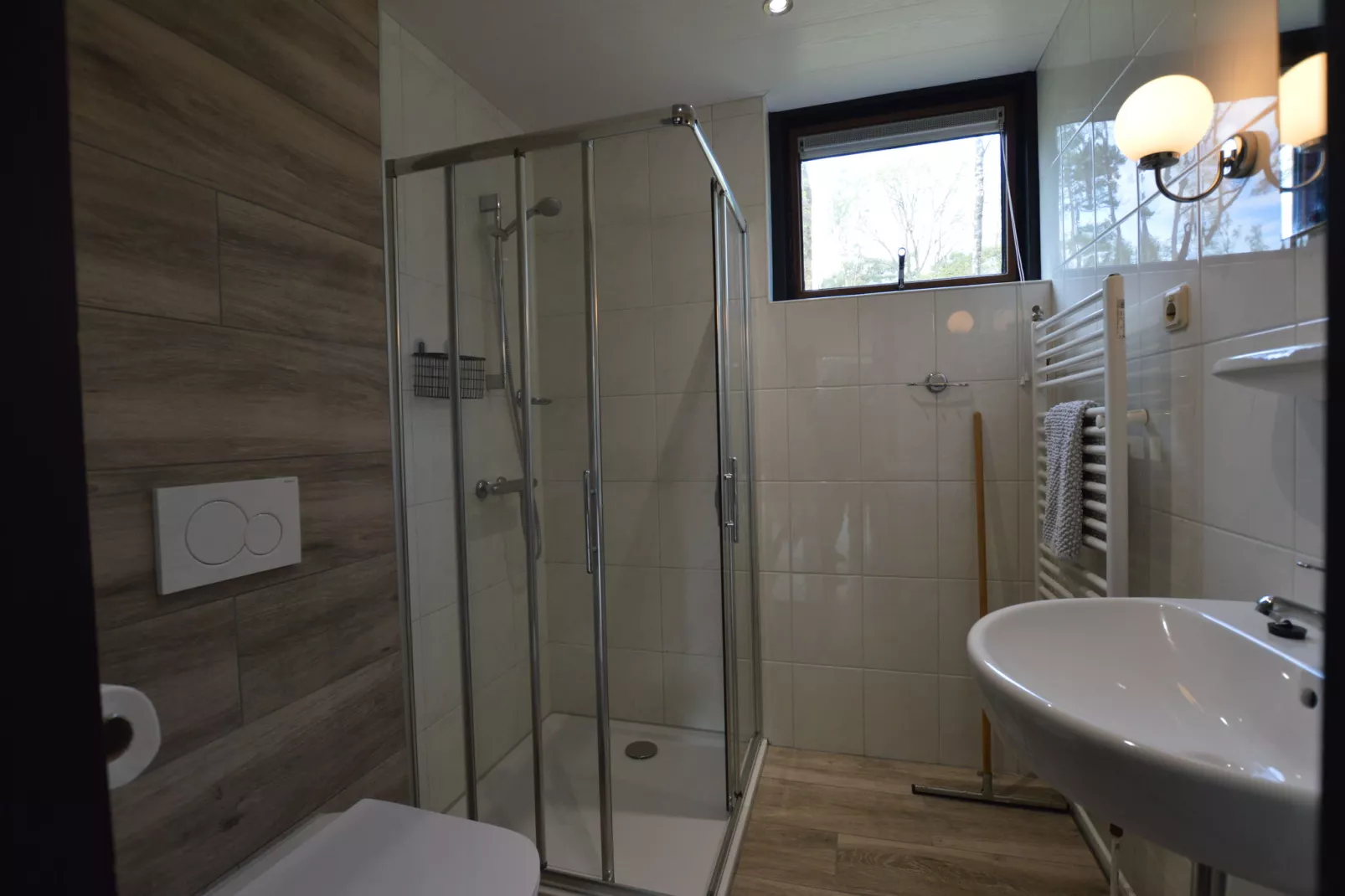 Bungalows 48 en 49-Bathroom