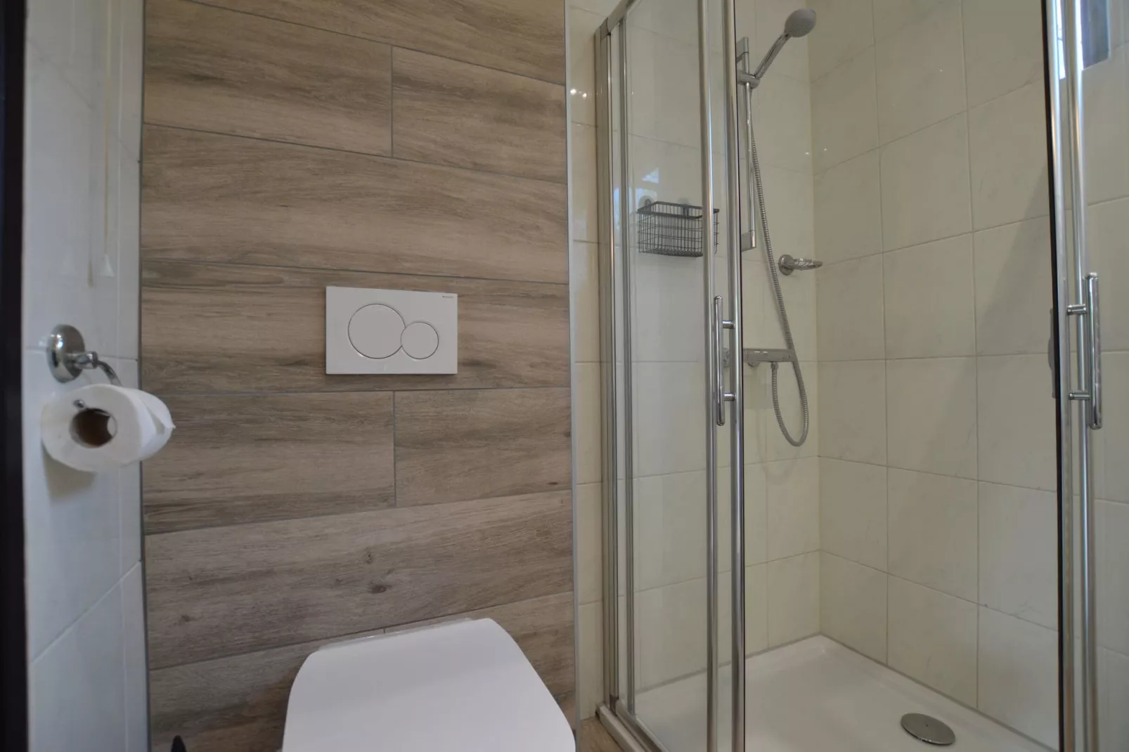 Bungalows 48 en 49-Bathroom