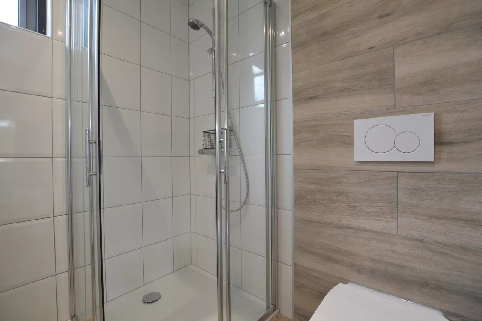 Bungalows 48 en 49-Bathroom