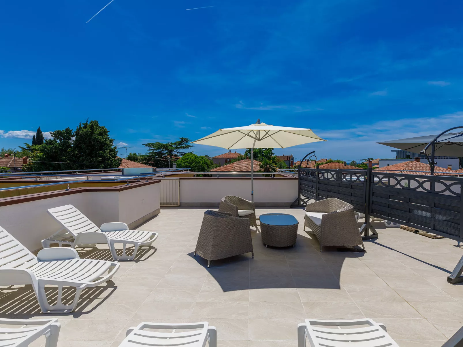 Villa Alpa-Outside