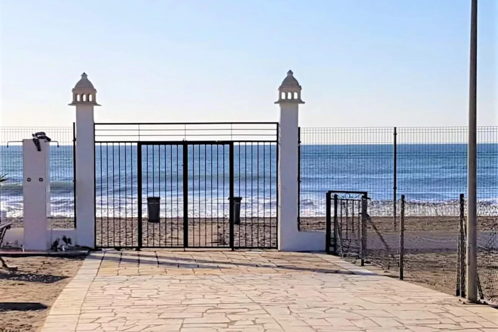 Natura World B1 con terraza privada-View summer