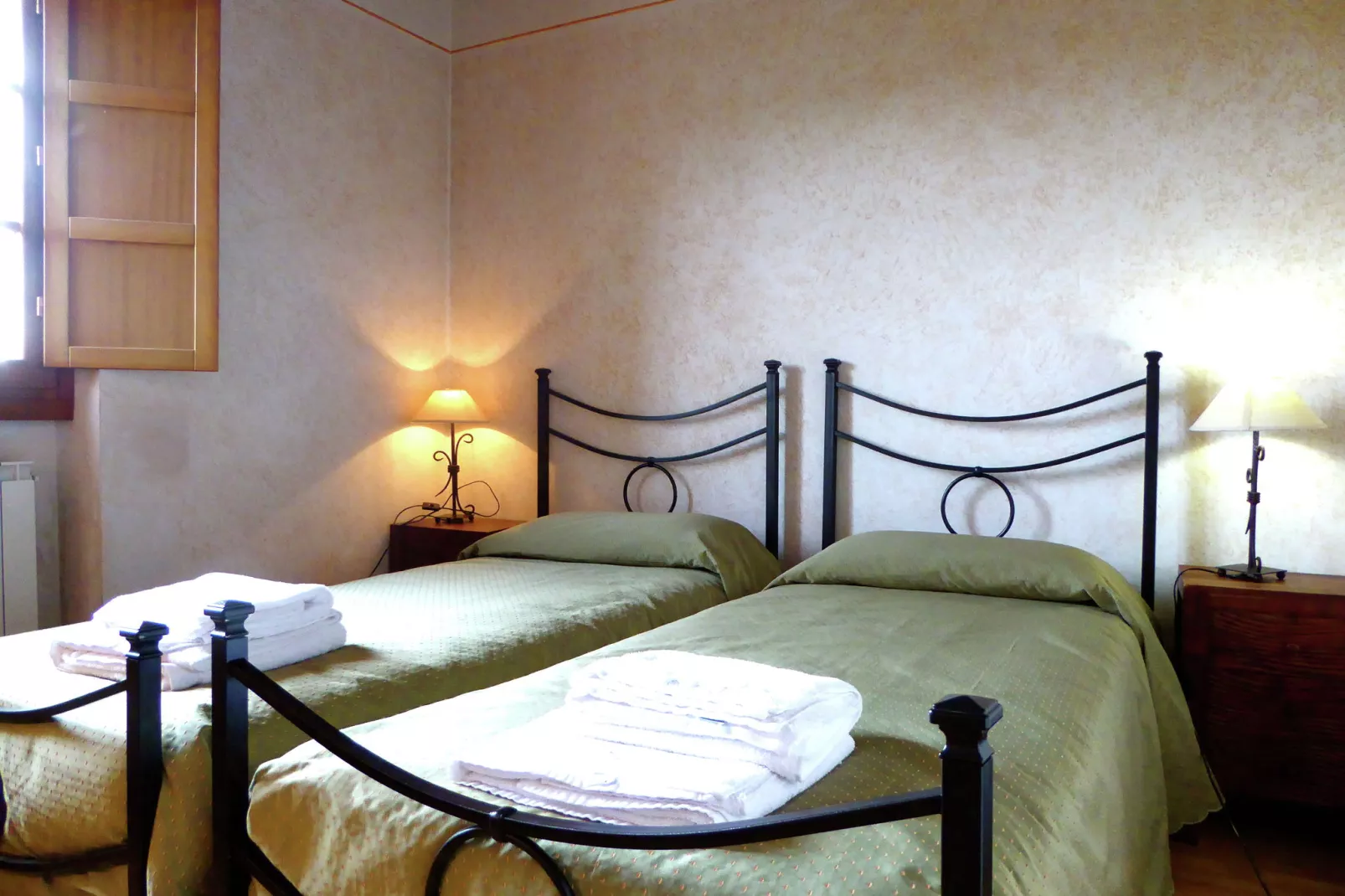 Cipresso Nove-Bedroom