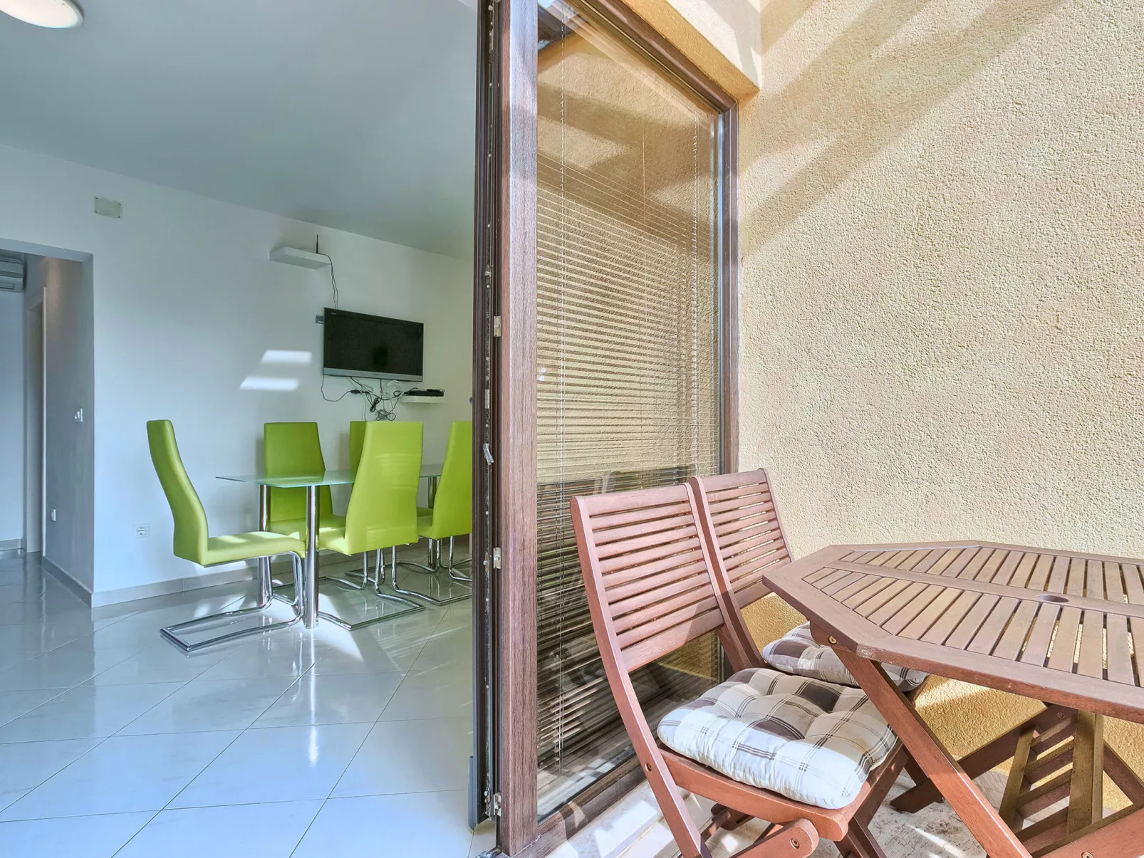 Villa Alpa-Outside