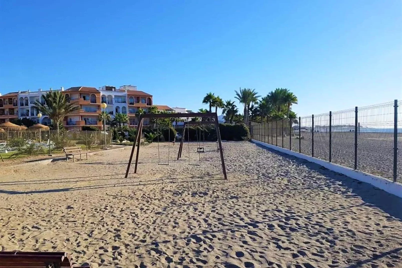 Natura World B1 con terraza privada-Facilities