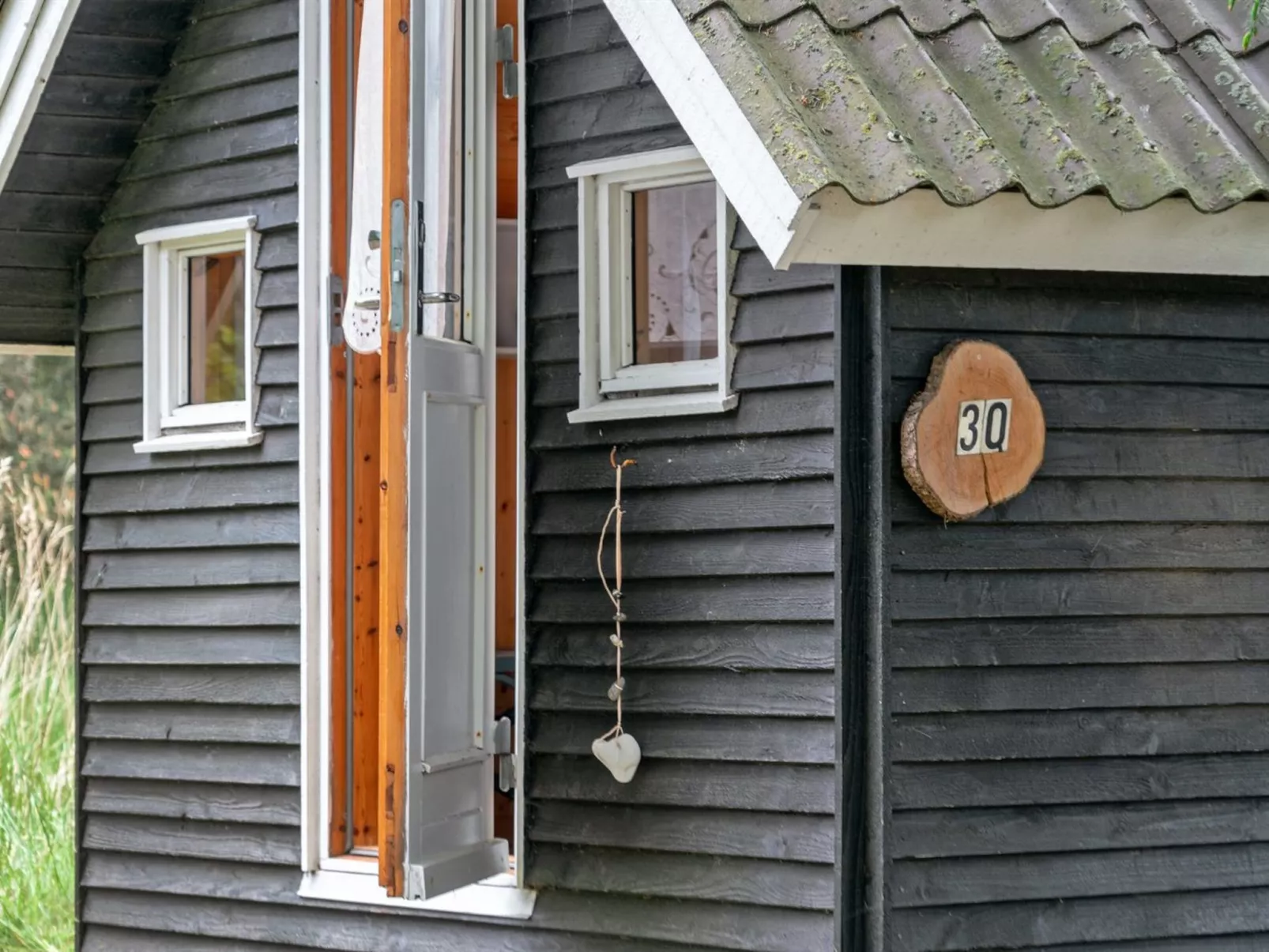 "Nanook" - 4.5km from the sea-Inside