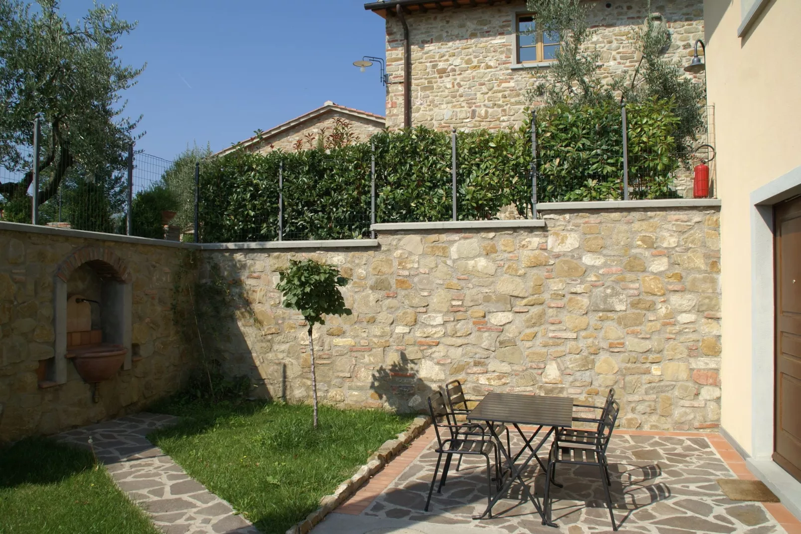 Cipresso Nove-Terrace balcony