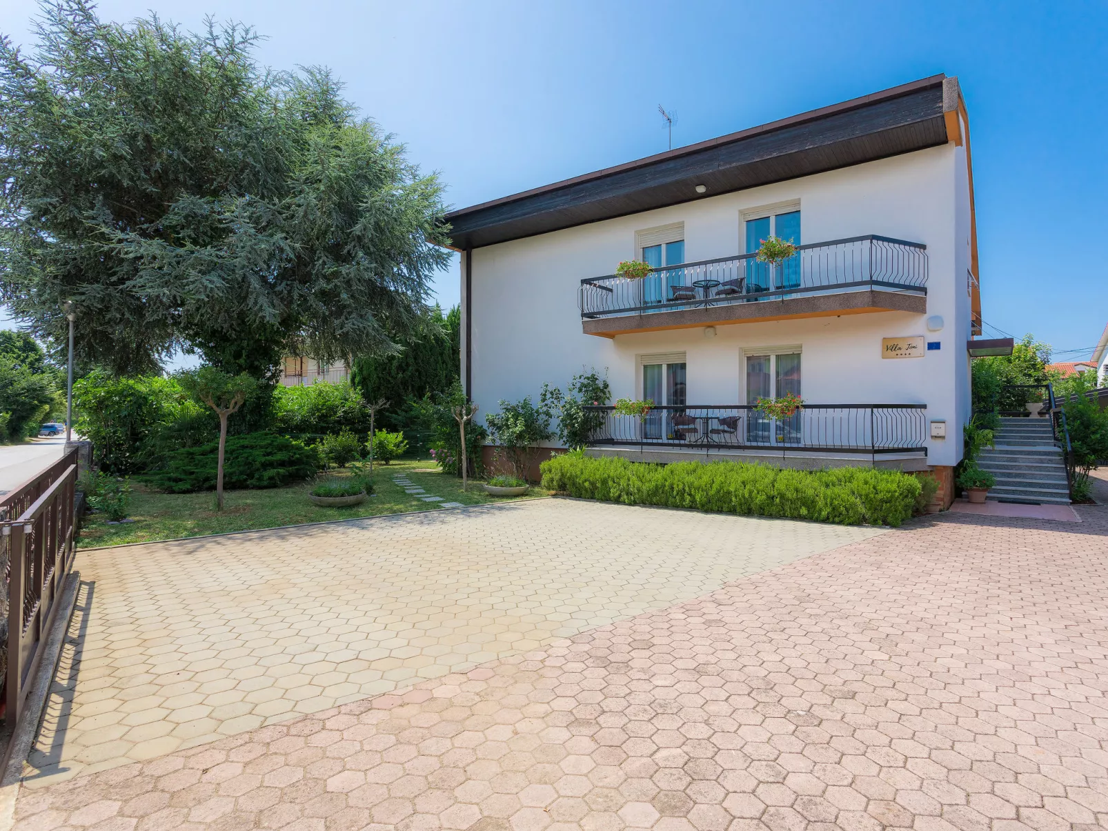 Villa Toni-Dedans