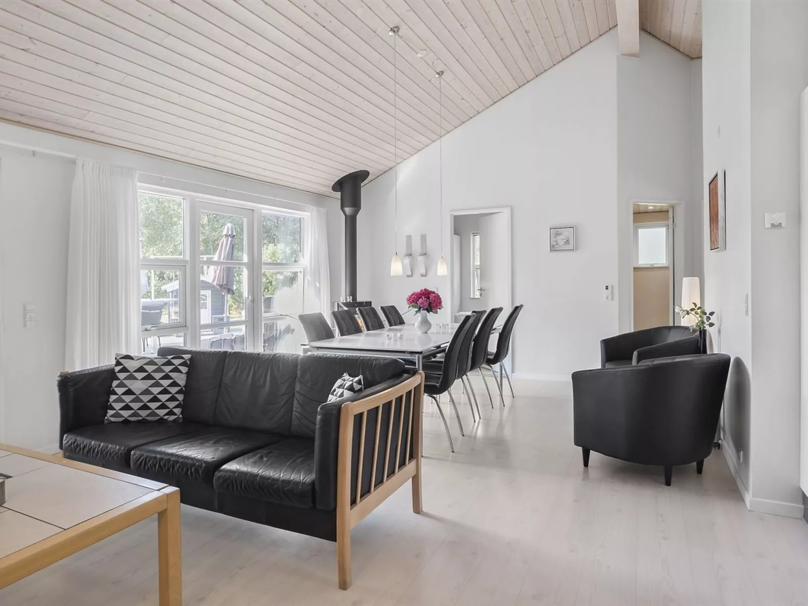 "Toa" - 600m from the sea-Inside