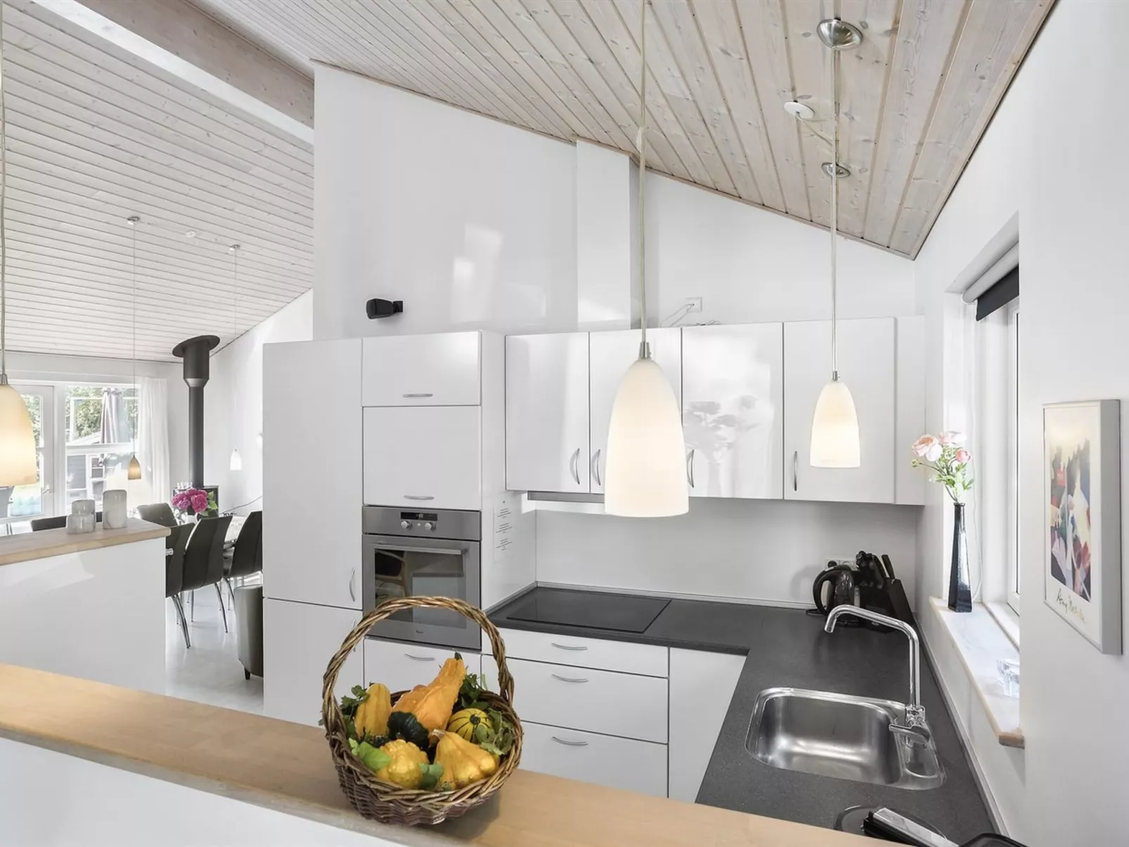 "Toa" - 600m from the sea-Inside