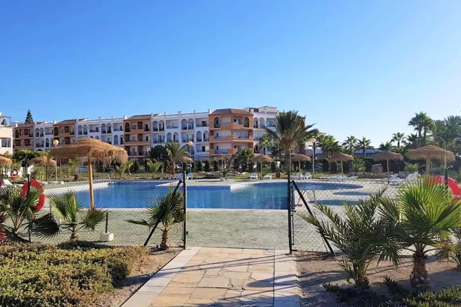 Natura World Duplex con patio privado 1d y 1b-Pool