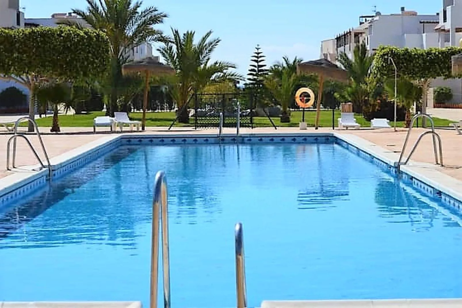 Natura World Duplex con patio privado 1d y 1b-Pool