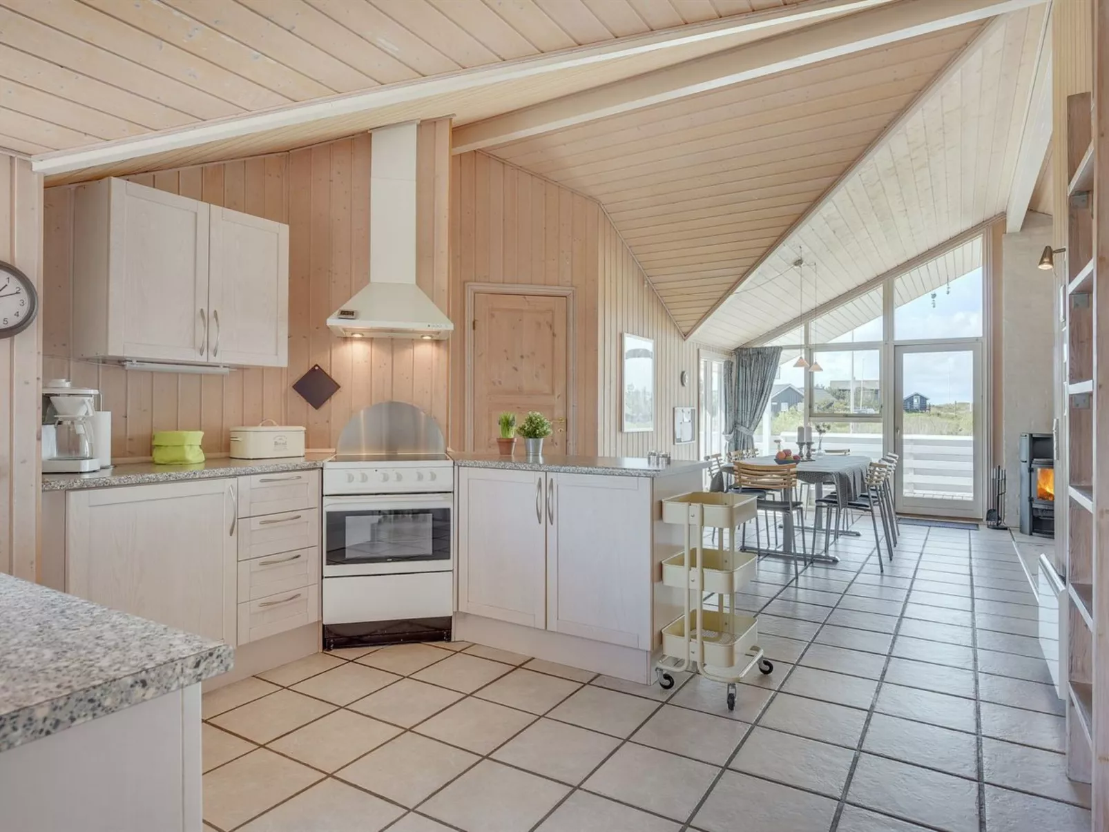 "Hermandine" - 700m from the sea-Drinnen