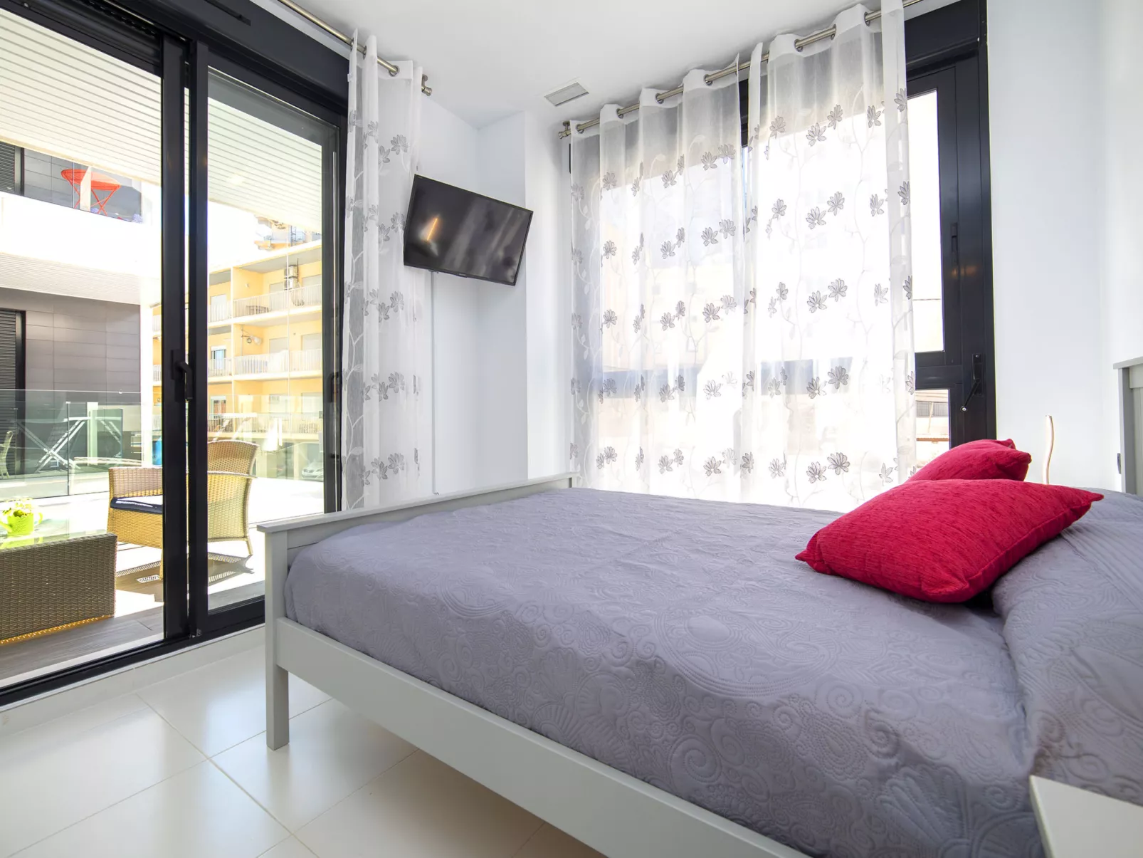 Calpe Beach II-Inside