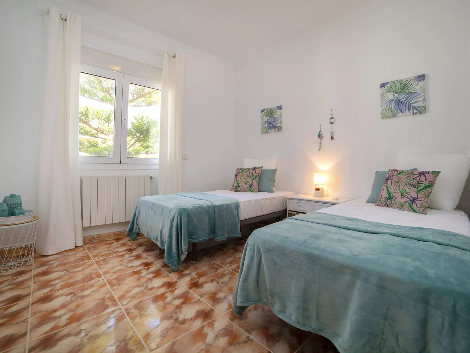 La Escapada-Inside
