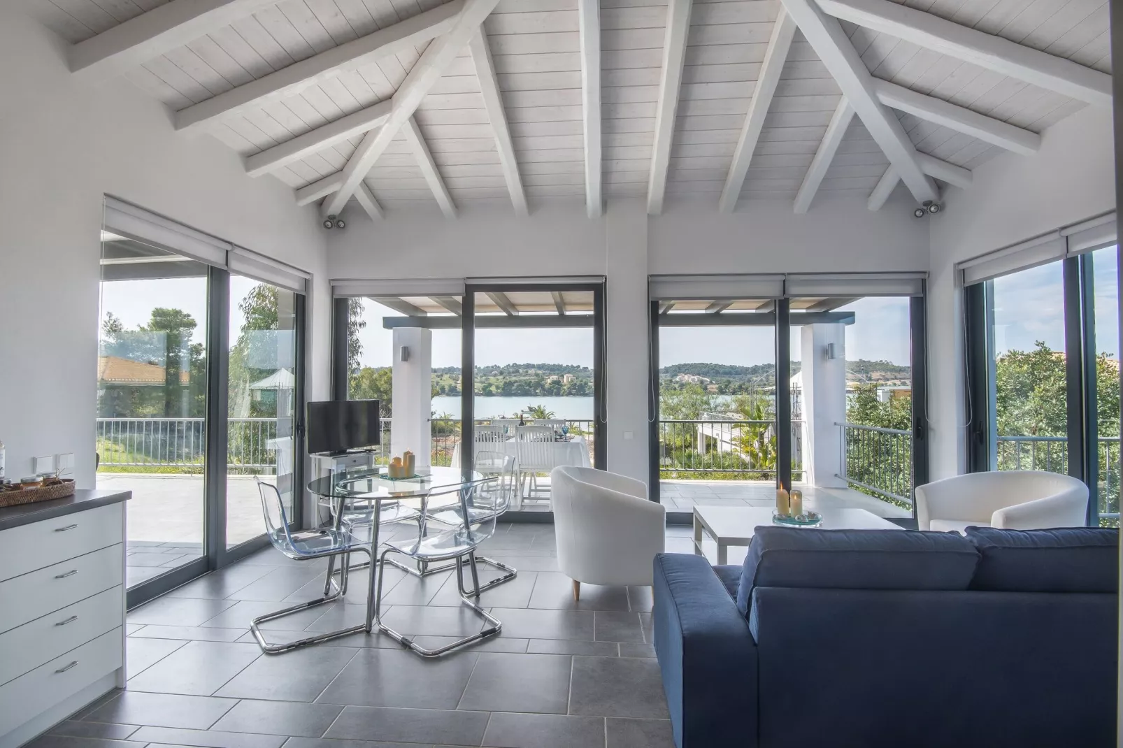 Sea View  Maisonette-Salon
