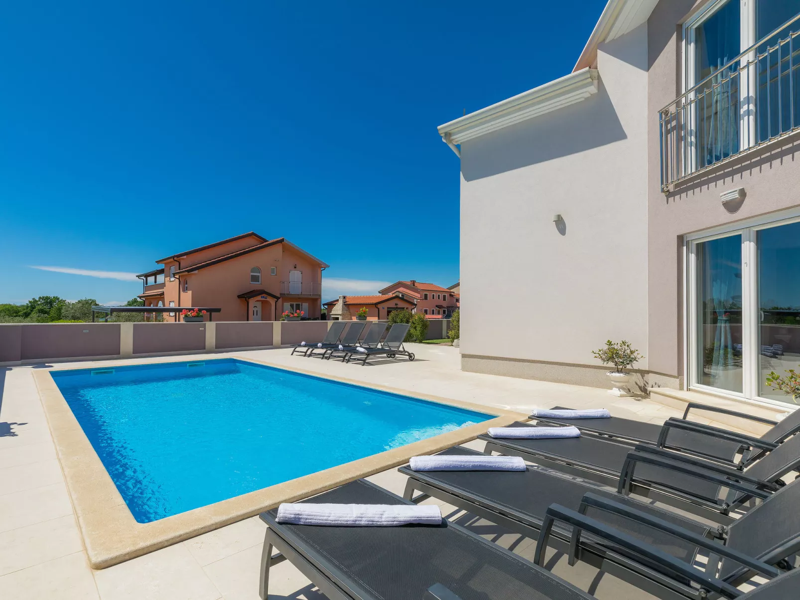 Villa Gocci-Outside