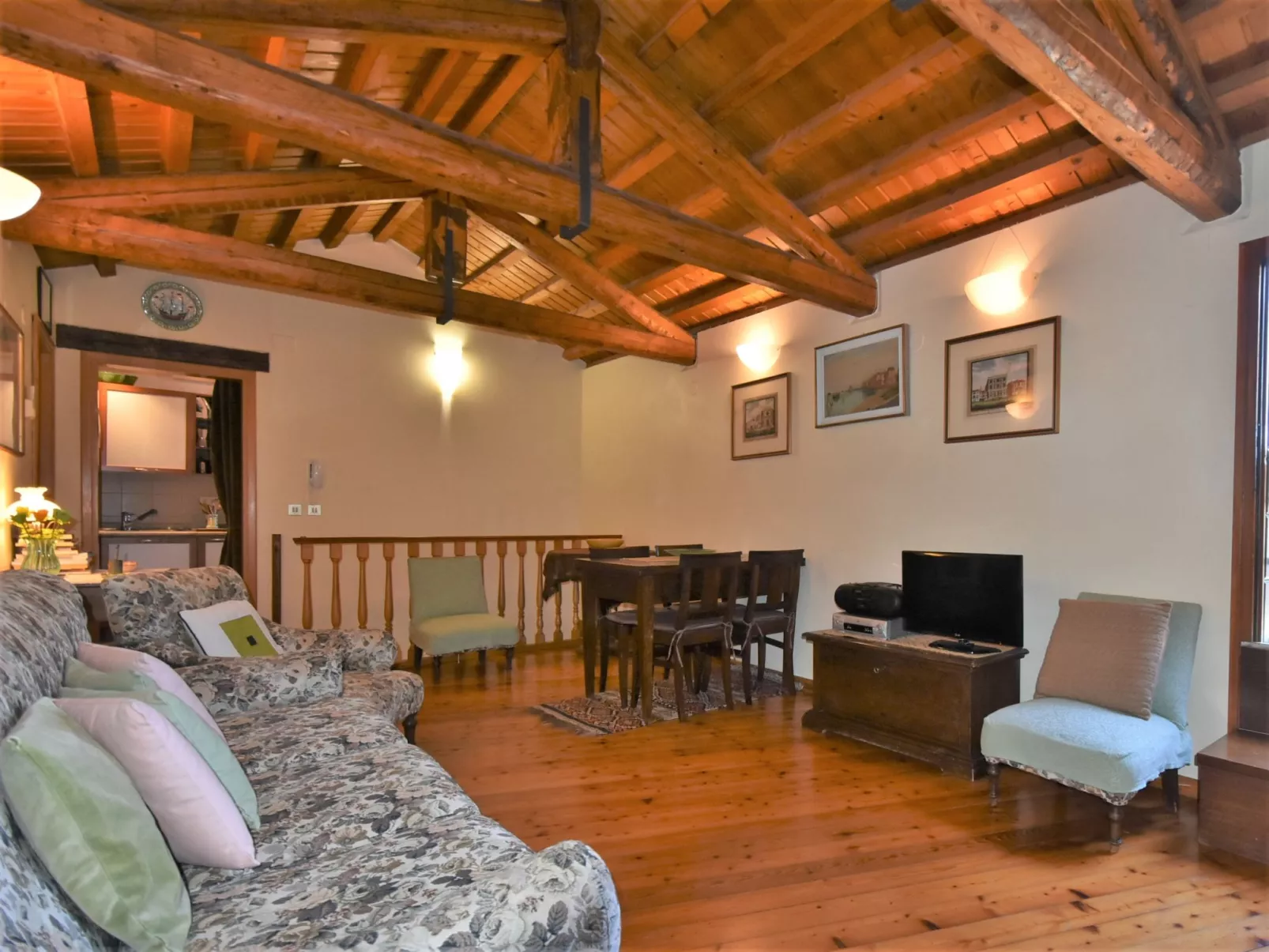 Fondamenta del Rielo-Inside