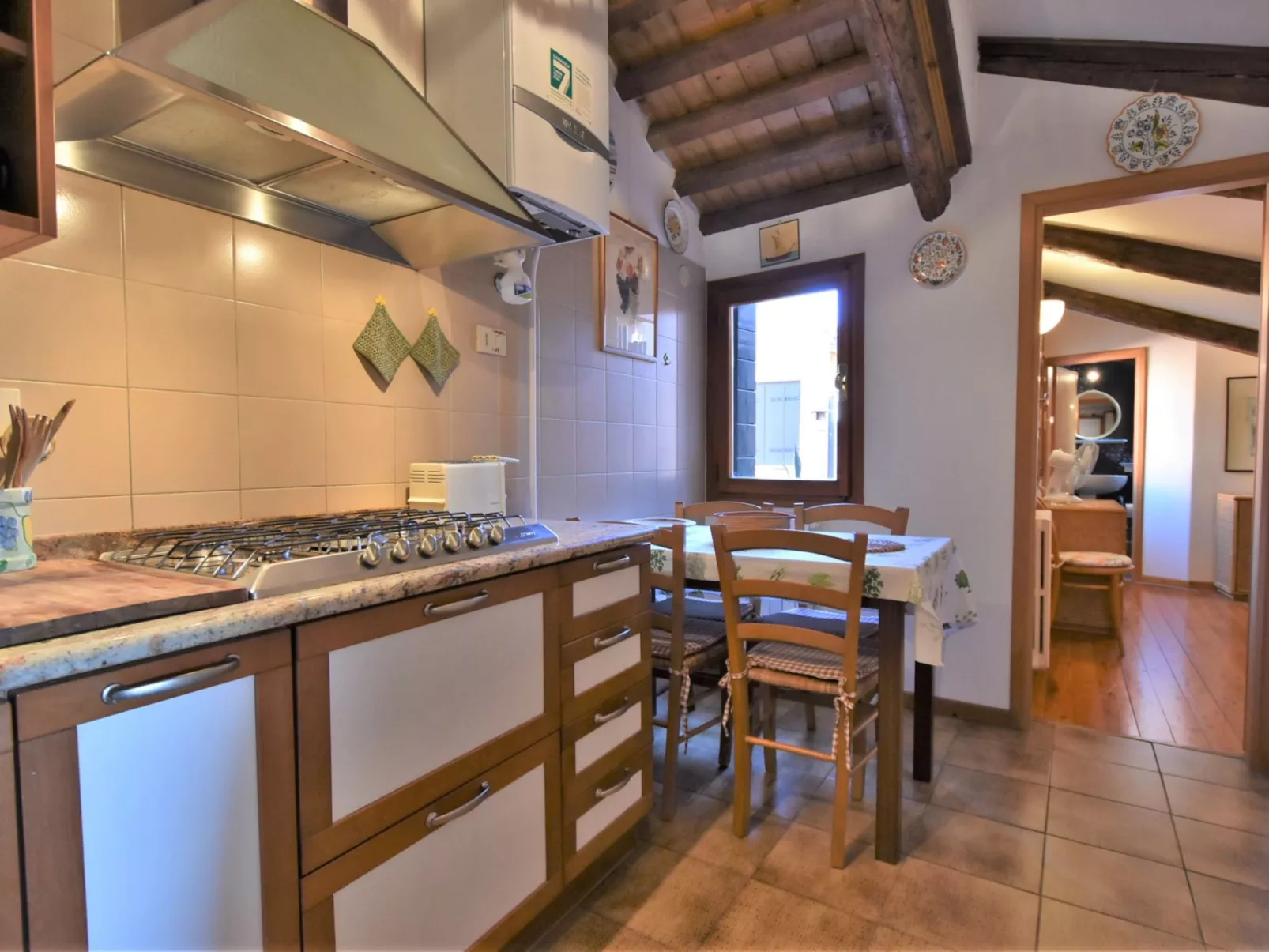 Fondamenta del Rielo-Inside