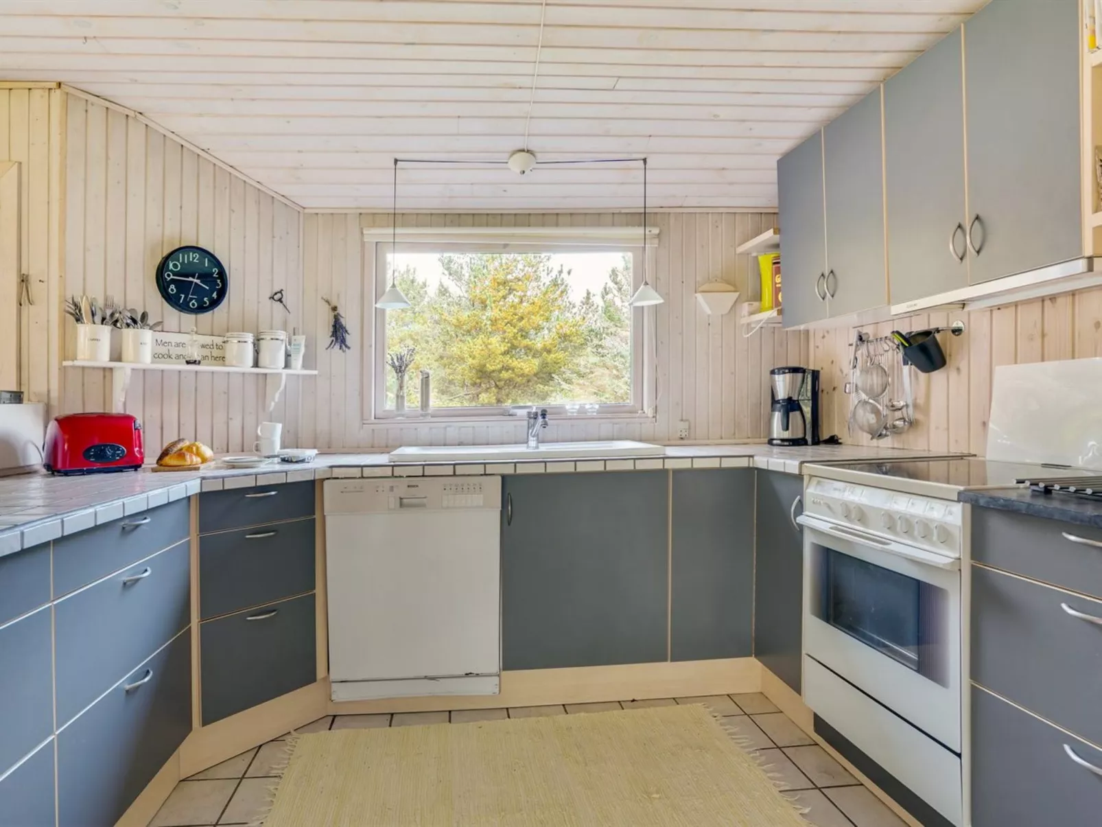 "Gloria" - 2.5km from the sea-Inside