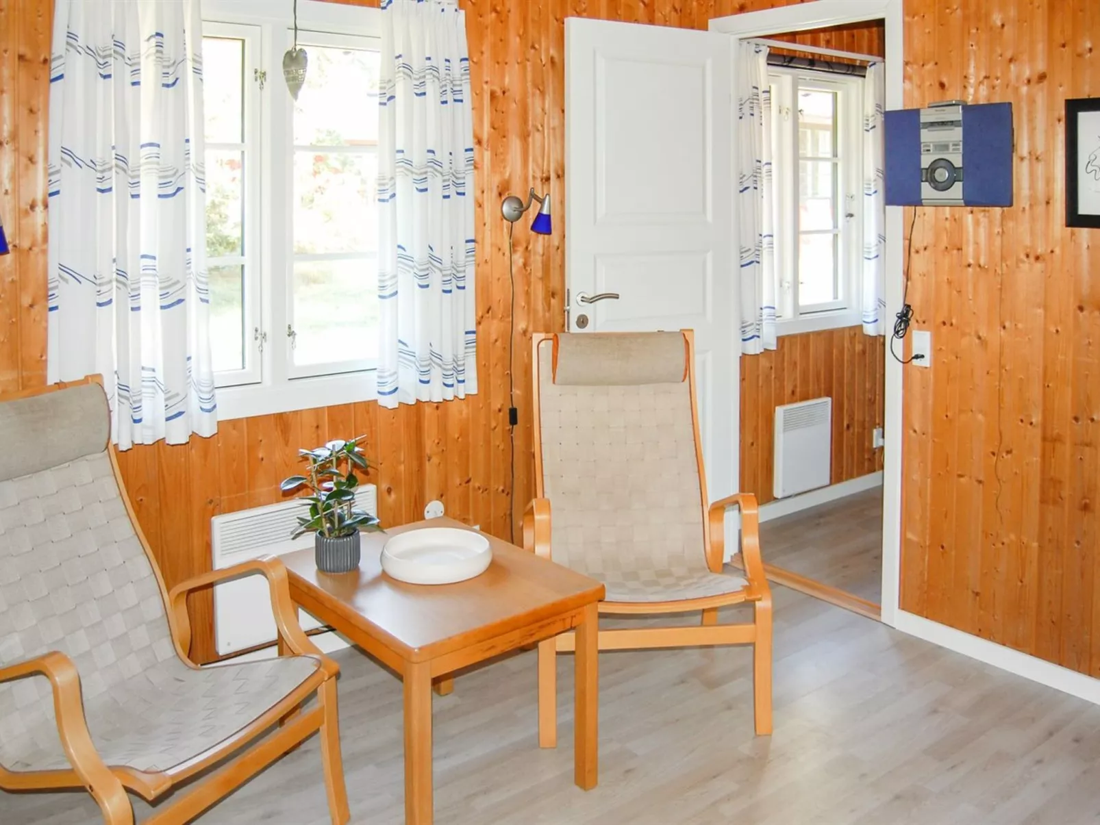 "Ulla" - 300m from the sea-Inside